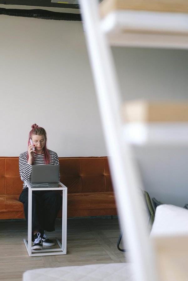 Bureau nomade : l'équipement essentiel pour travailler partout