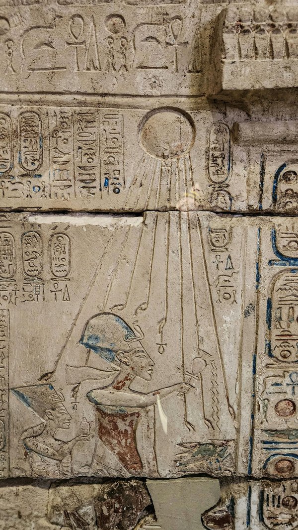 Akhenaton et néphertiti : les architectes d'une révolution égyptienne